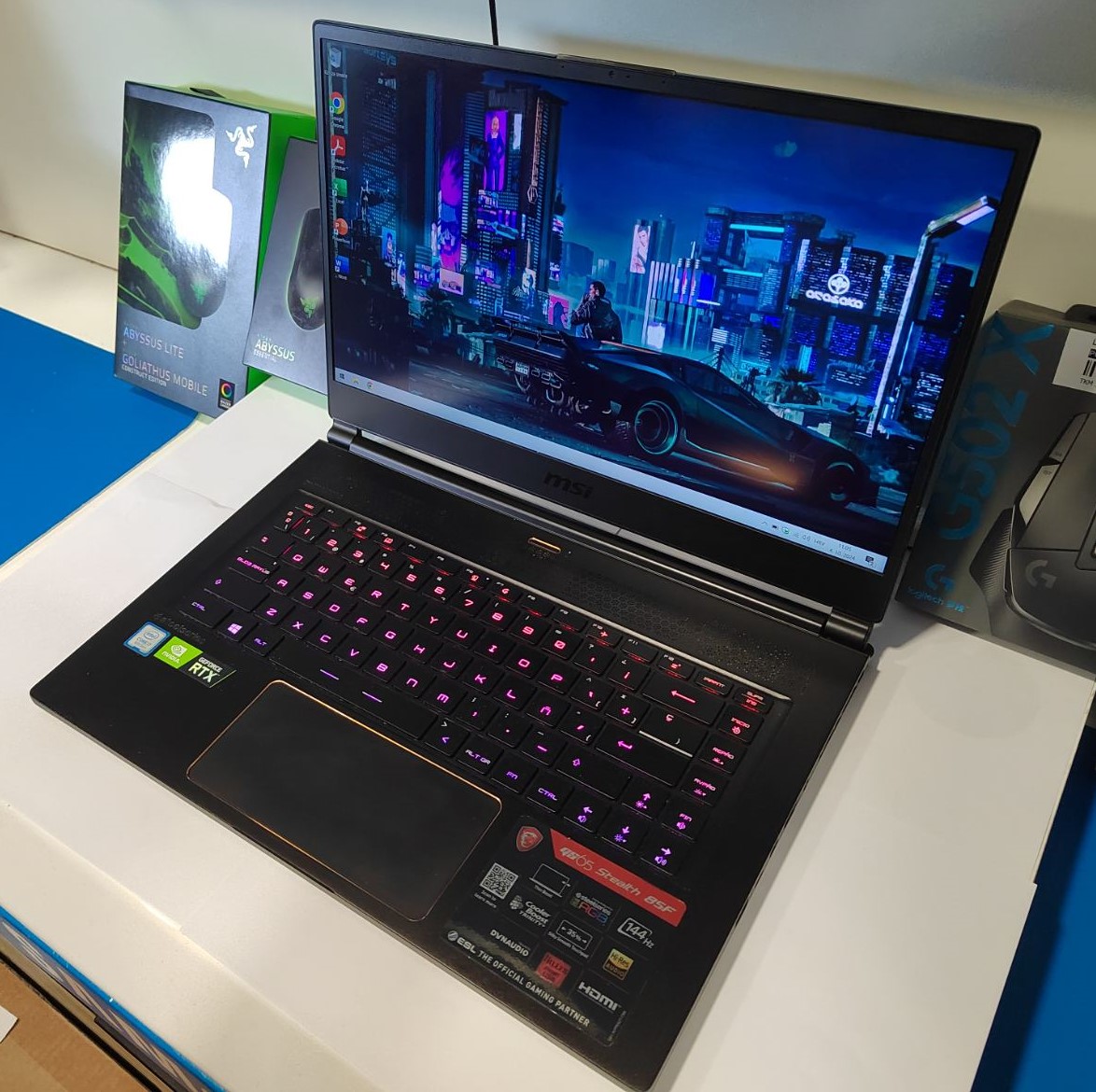 MSI GS65 Stealth GAMING!!!