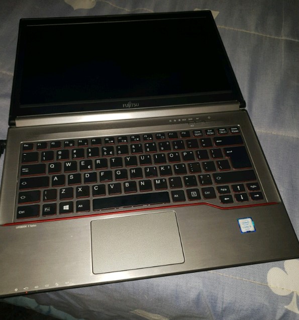 Fujitsu Lifebook E746